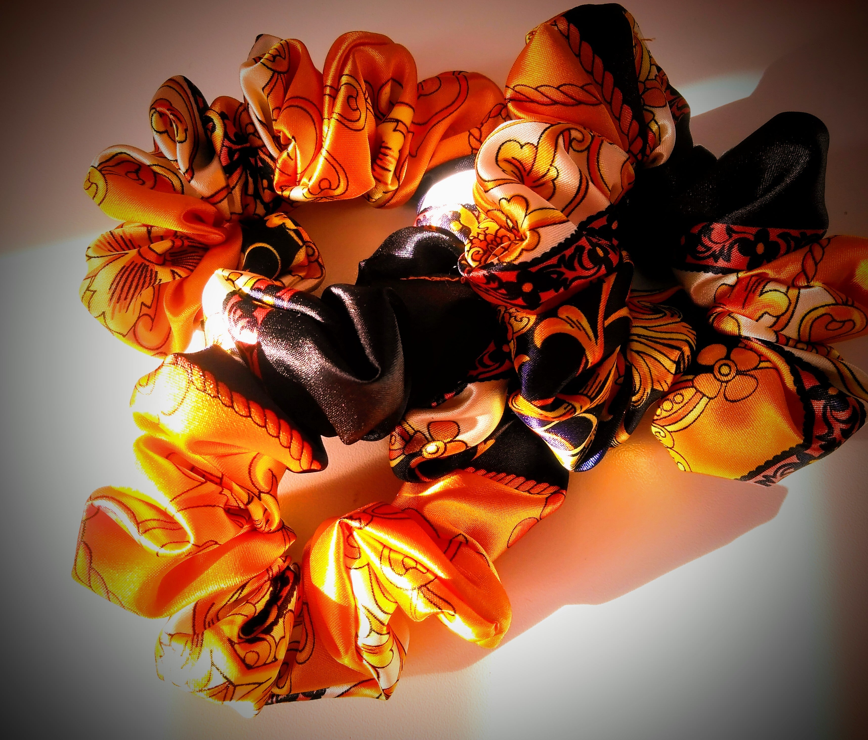 Scrunchie Orange-gemustert Satin edel