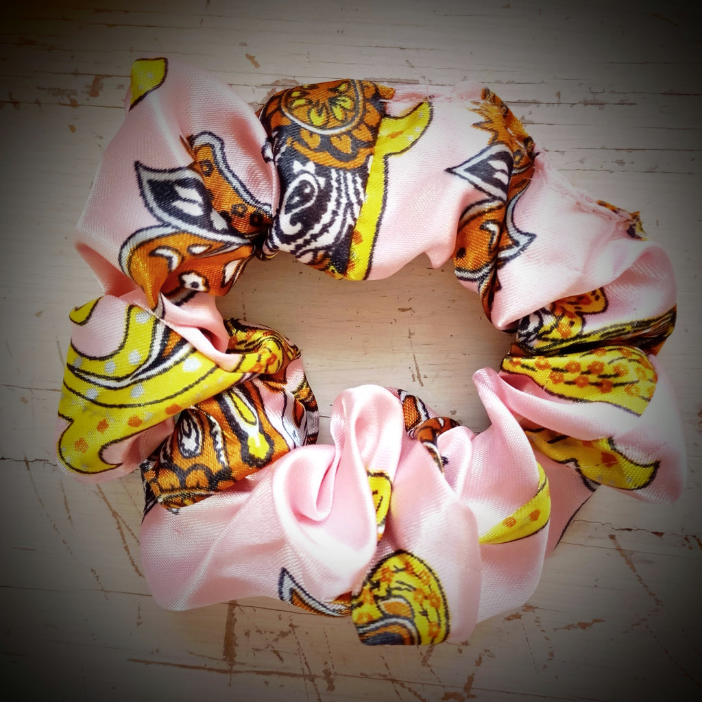Scrunchie Rosa gemustert, Satin