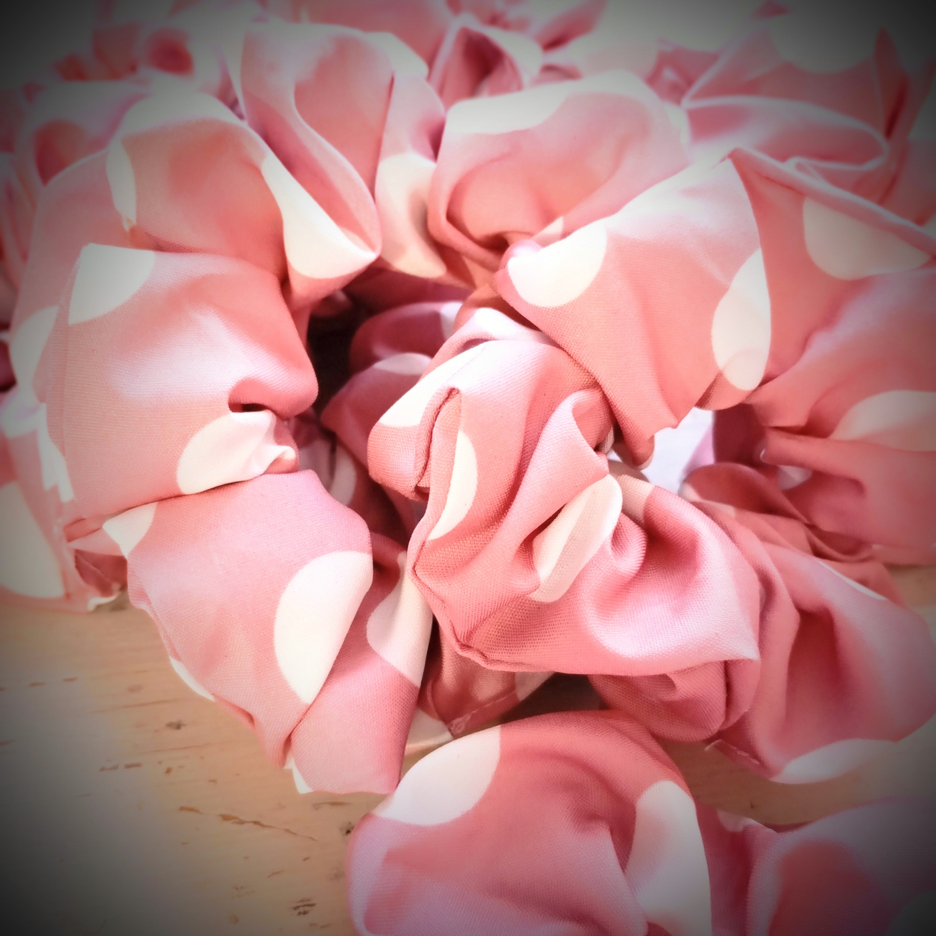 Scrunchie Rosa & weiße Punkte