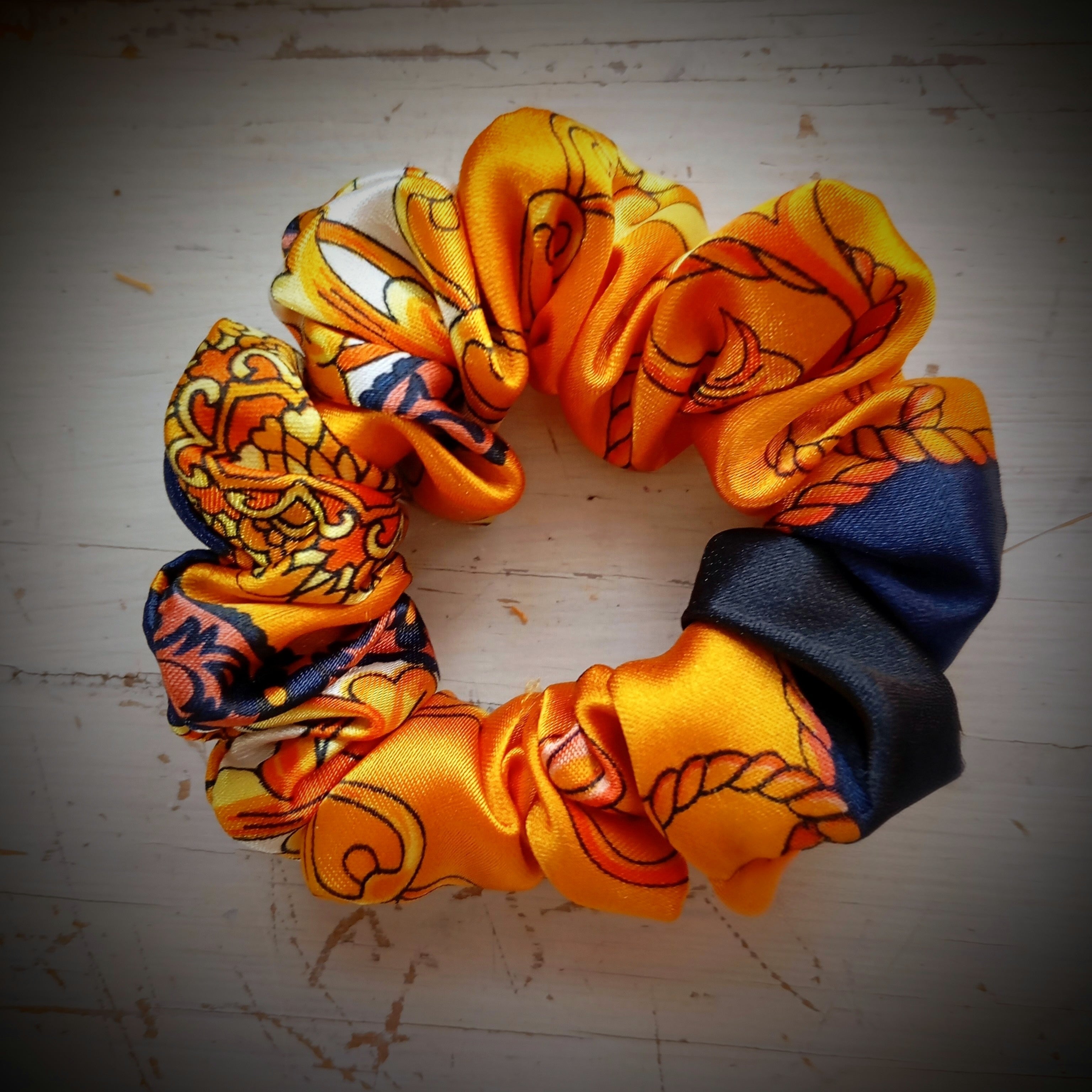 Scrunchie Orange-gemustert Satin edel